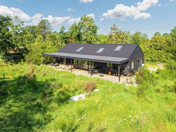 A la foto es mostra l'objecte 10 person holiday home in Ebeltoft-By Traum situat a la ciutat de Ebeltoft.