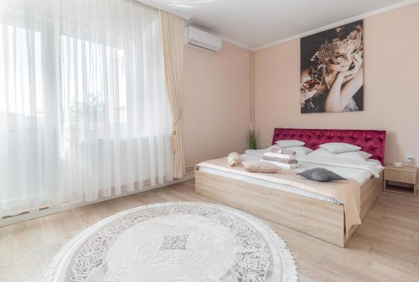 På bildet vises objektet Venezia Studio 2 som ligger i byen Oradea.