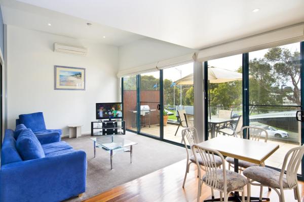 A la foto es mostra l'objecte Anchorage Motel & Villas Lorne situat a la ciutat de Lorne.