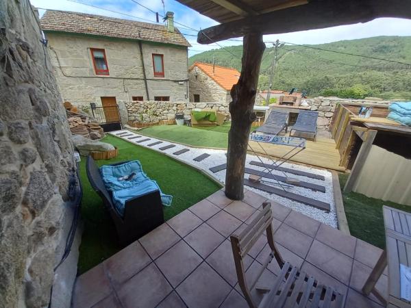 A la foto es mostra l'objecte A CASA de FLORINDA situat a la ciutat de Oia.