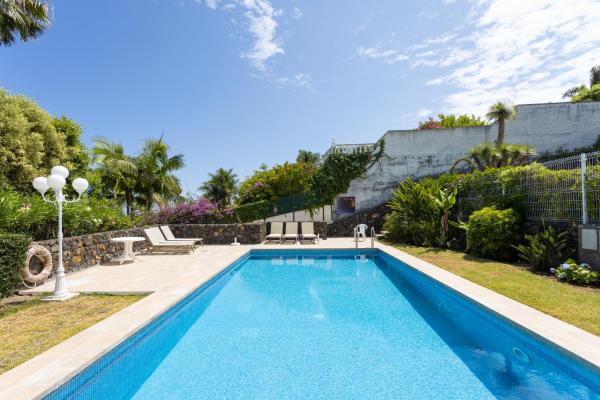 A la foto es mostra l'objecte Home2Book Elegant Stay with Garden, BBQ & Pool situat a la ciutat de Santa Úrsula.