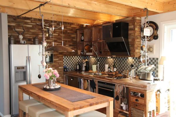 På billedet ses objektet Ulenhuus beliggende i byen Bark.