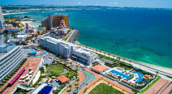 A la foto es mostra l'objecte DoubleTree by Hilton Okinawa Chatan Resort situat a la ciutat de Chatan.