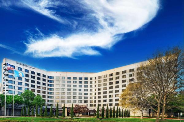 Op de foto is het object DoubleTree by Hilton Tulsa - Warren Place te zien, gelegen in de stad Tulsa.