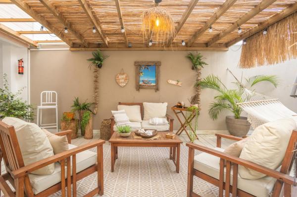 A la foto es mostra l'objecte Villa Mahana situat a la ciutat de LʼAnse Mitan.