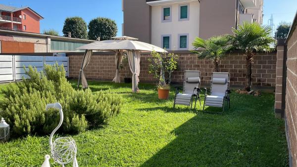 Nella foto è visibile l'oggetto B&B Olivia House situato nella città di Bareggio.