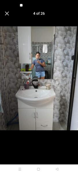 A la foto es mostra l'objecte Private house/room situat a la ciutat de Dauis.
