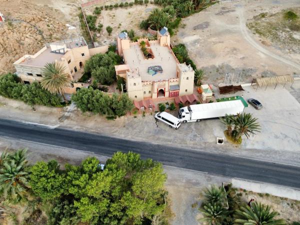 The photo shows the Kasbah Dounia located in the city of Gourrama.