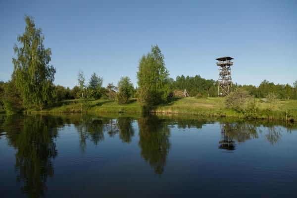写真にはRebaste市にあるPrivate house in Karumati Leisure Centerが写っています。