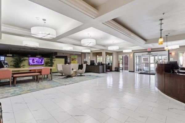 A la foto es mostra l'objecte Holiday Inn Hotel & Suites Slidell by IHG situat a la ciutat de Slidell.