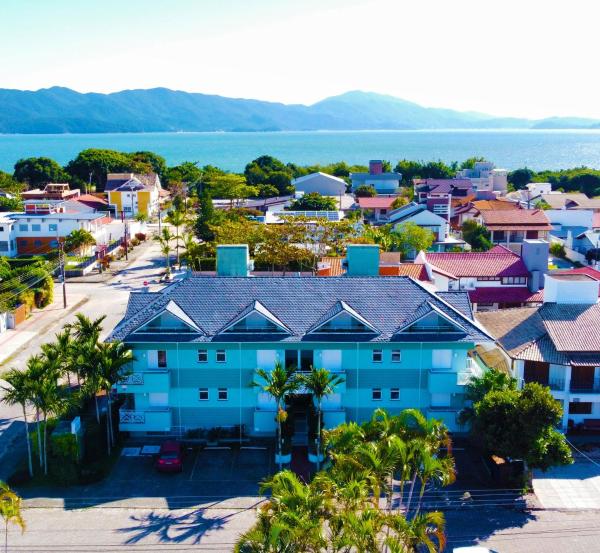 På billedet ses objektet Belle Arti Pousada beliggende i byen Florianópolis.