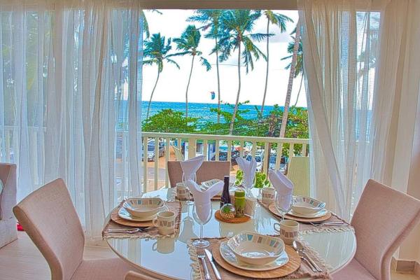 Na zdjęciu widoczny jest obiekt Marina Bay: luxe en bord de mer położony w mieście Las Terrenas.