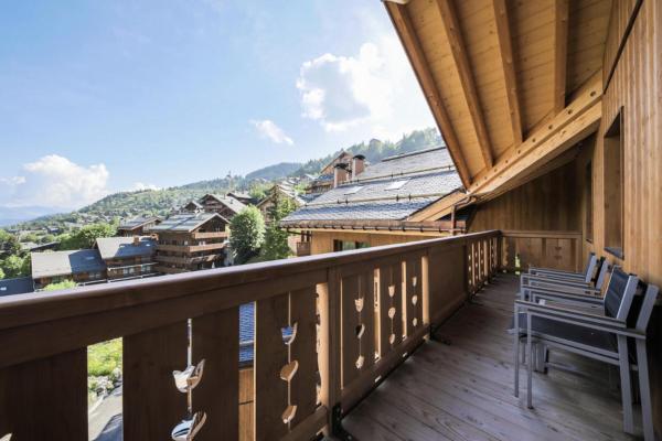 Na fotografii je vidět objekt Résidence Premium L'Hévana - maeva Home - Appartement 4 pièces 8 personnes Exclusive MAE-1147 nacházející se ve městě Les Allues.