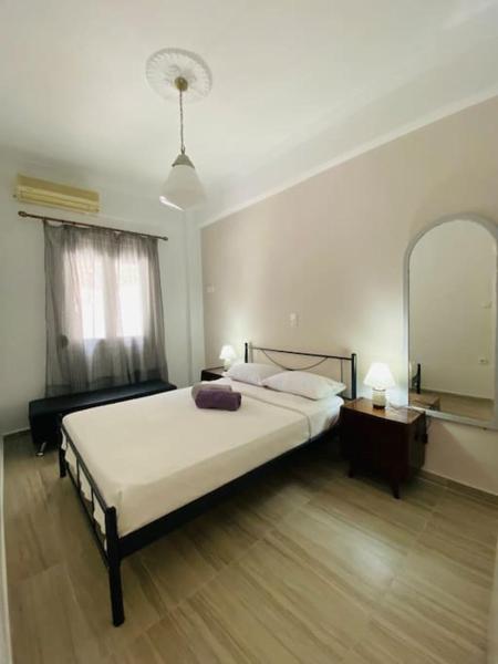 A la foto es mostra l'objecte Modern 2BR near Centre -5min wlk situat a la ciutat de Patra.