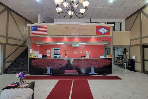 Foto 2: Ramada by Wyndham Mountain Home