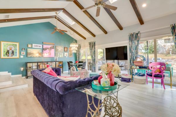 A la foto es mostra l'objecte Colorful Austin Home with Covered Patio and Gas Grill! situat a la ciutat de Austin.