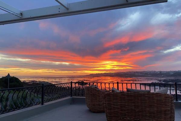 A la foto es mostra l'objecte Onrus Sunset Beach House situat a la ciutat de Hermanus.