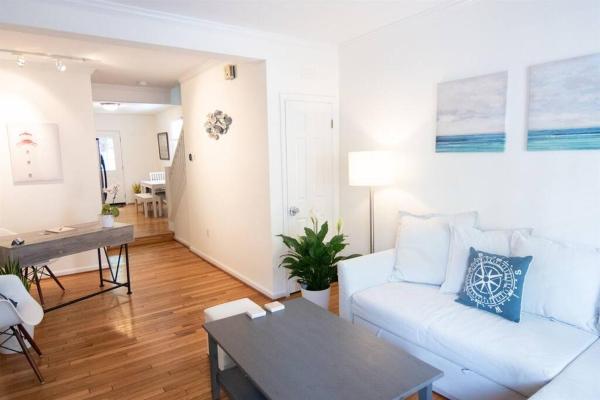 Cozy 2br Home W/ Parking In Downtown Annapolis - Annapolis, MD