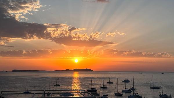 Aparthotel Boutique Poniente Playa - Ibiza