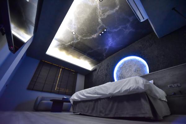 照片显示了位于Ch'i-she市的Two Couples Leisure Art Motel物件。