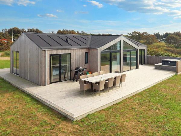 På bildet vises objektet 8 person holiday home in Hjørring-By Traum som ligger i byen Hjørring.