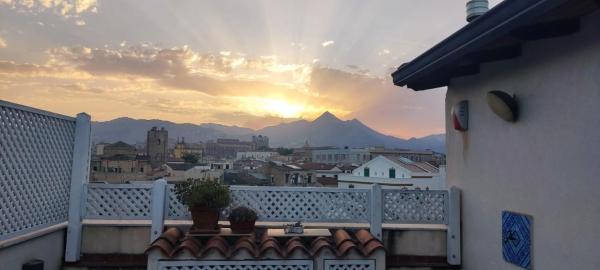 Auf dem Foto ist das Objekt La terrazza di Palermo in der Stadt Palermo zu sehen.