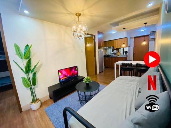 På billedet ses objektet Spacious 2BR w/ Free Pool Access and Parking (709) beliggende i byen Pasig.