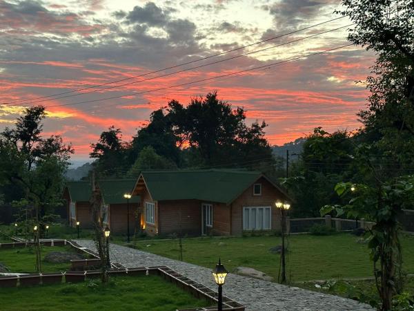 A la foto es mostra l'objecte Antaraal Resort & Spa - Wellness & Family Retreat, Dharamshala situat a la ciutat de Pathyar.