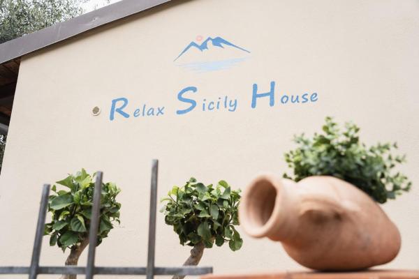 På billedet ses objektet Relax Sicily House beliggende i byen Limina.