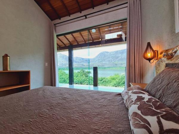 På bilden syns objektet Casa do Lago Lapinha da Serra som ligger i staden Santana do Riacho.