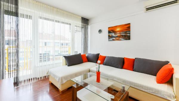 A la foto es mostra l'objecte Jewel situat a la ciutat de Rijeka.