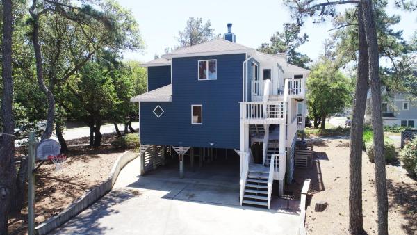 A la foto es mostra l'objecte Soundside, Private Pool, Hot Tub, Screened Porch, 311C, Sounds of Joy situat a la ciutat de Corolla.