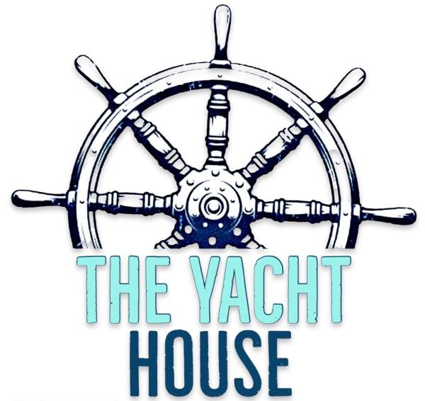 Na zdjęciu widoczny jest obiekt The Yacht House położony w mieście Hartbeespoort.