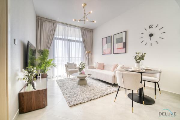 På billedet ses objektet Timeless 1BR at Binghatti Avenue Al Jaddaf by Deluxe Holiday Homes beliggende i byen Dubai.