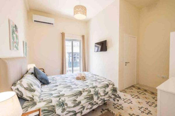 照片显示了位于Cospicua市的Birgu 3物件。