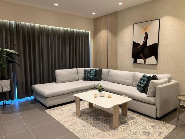 Damac Luxury New 1 Bedroom Apartment - Amman