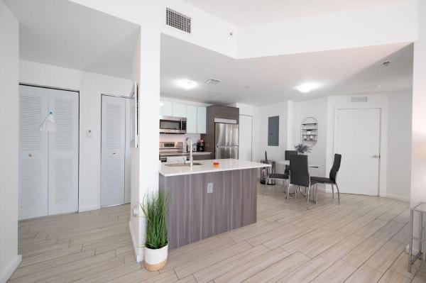 Foto 7: Subtle 2 Bed in Edgewater Downtown with Free Parking