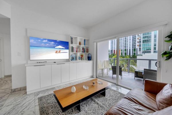 Billede 4: Subtle 2 Bed in Edgewater near Downtown With Free Parking