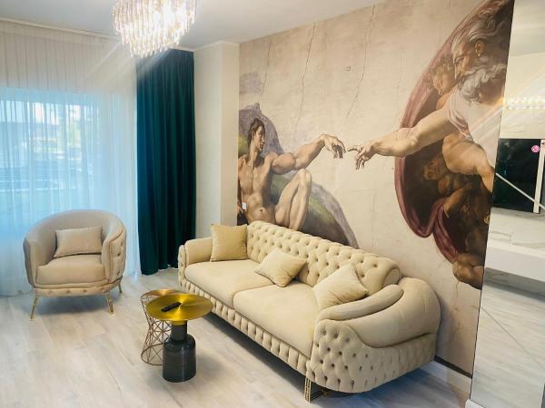 A la foto es mostra l'objecte Capodopera Residence situat a la ciutat de Rediu.