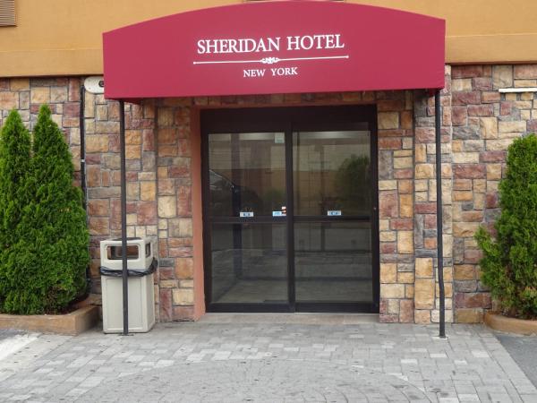A la foto es mostra l'objecte Sheridan Hotel situat a la ciutat de Bronx.