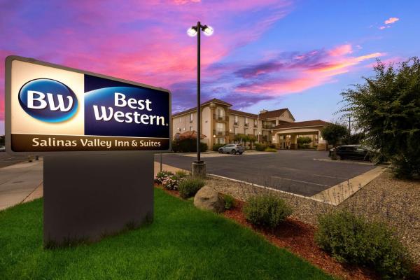 Na fotografii je vidět objekt Best Western Salinas Valley Inn & Suites nacházející se ve městě Salinas.