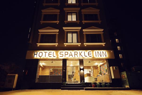 A la foto es mostra l'objecte Hotel Sparkle Inn Just 400 Meters From Udaipur Railway Station situat a la ciutat de Udaipur.