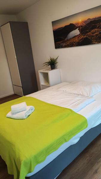 På billedet ses objektet Zimmervermietung38 - Schäfer beliggende i byen Krähenriede.