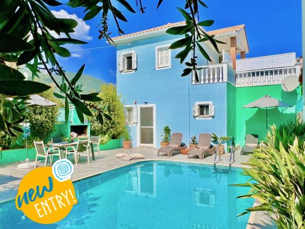 På billedet ses objektet Villa Torre Marina with private pool in Nydri by DadoVillas beliggende i byen Nydri.