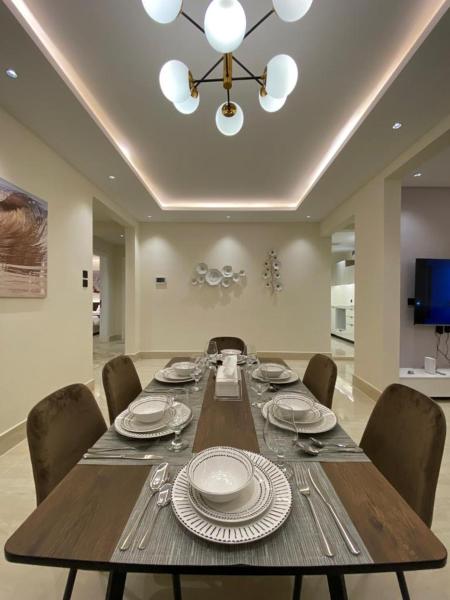 A la foto es mostra l'objecte Riyadh luxury الملقا 2 situat a la ciutat de Riad.