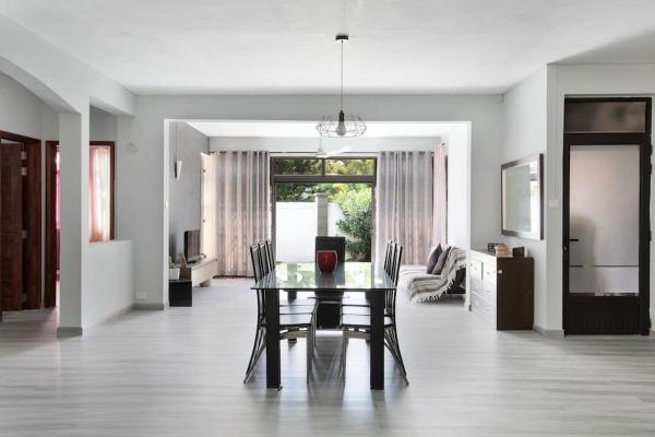 Spacious and Cosy Coastal Retreat