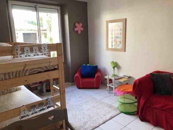 Photo 6 : Flat in a unique location 30 m from the beach with terrace and garden