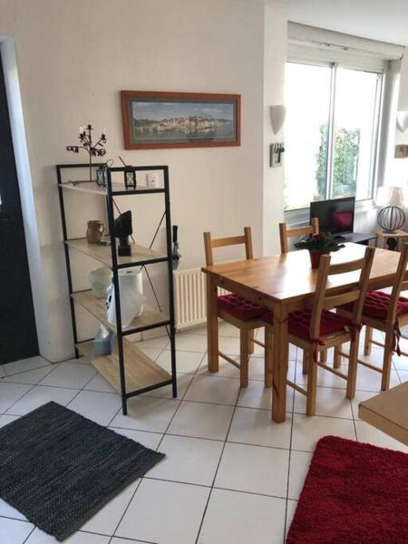 Photo 9 : Flat in a unique location 30 m from the beach with terrace and garden