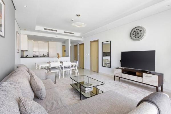 StoneTree - Furnished 2BR with Luxurious Style, Dubái