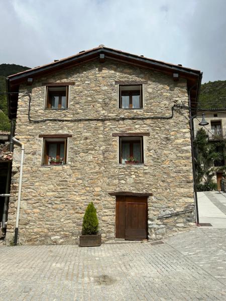 A la foto es mostra l'objecte Apartamento Casa Sastre Turismo Rural situat a la ciutat de Senet.